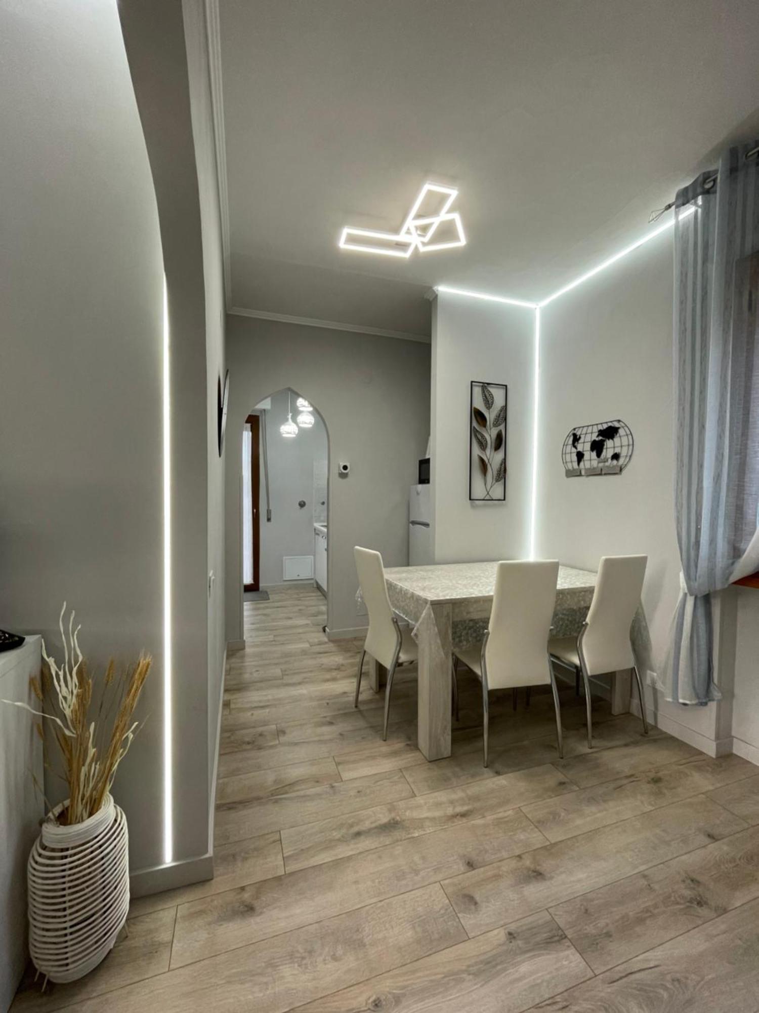 Sesto Piano Apartment Incisa in Val d'Arno Bagian luar foto