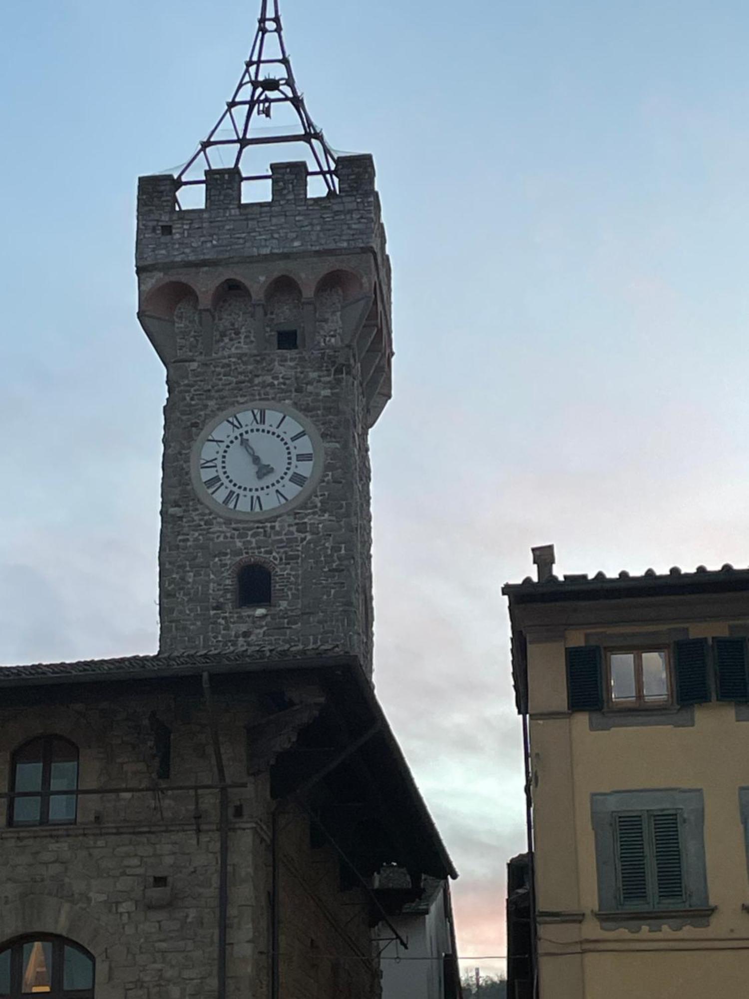 Sesto Piano Apartment Incisa in Val d'Arno Bagian luar foto